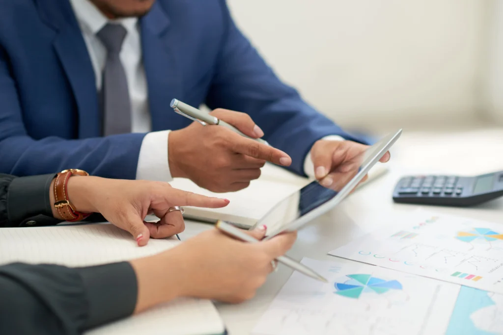 Konsultan Keuangan Perusahaan Profesi di Balik IPO dan Restrukturisasi